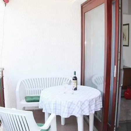 Apartment Castel *